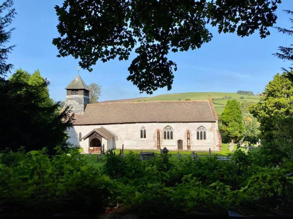 Nant-Y-Glyn Villa Llandrindod Wells Eksteriør billede